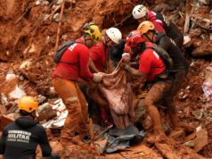 Počet obetí záplav v Brazílii stúpol na 64, keďže pátracie úsilie pokračuje | Správy o počasí Počet obetí záplav v Brazílii stúpol na 64, keďže pátracie úsilie pokračuje | Správy o počasí