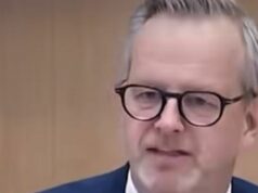 Politik predniesol ostrý útok na Tottenham v bizarnom prejave „Spursy“. Švédsky politik Mikael Damberg vo svojom prejave o ekonomických problémoch krajiny brutálne pomenoval Tottenham