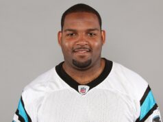 Porota odsúdila bývalú futbalovú hviezdu UConn, majiteľa texaského laboratória, z podvodu Porota odsúdila bývalú futbalovú hviezdu UConn, majiteľa texaského laboratória, z podvodu