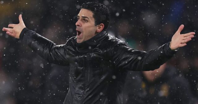 Posledný termín na získanie titulu s Arsenalom pre Mikela Artetu Mikel Arteta rozhadzuje rukami