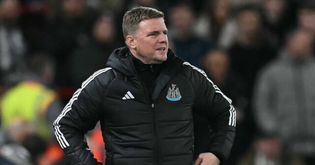 Postoj majiteľov Newcastlu k Eddiemu Howeovi, keďže porážka v Liverpoole spôsobuje väčšie škody | Futbal | Šport
