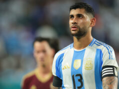 Pozastavenie Cristiana Romera: Šokujúci zápas: kapitán Spurs bol vylúčený a suspendovaný na štyri zápasy Pozastavenie Cristiana Romera: Šokujúci zápas: kapitán Spurs bol vylúčený a suspendovaný na štyri zápasy