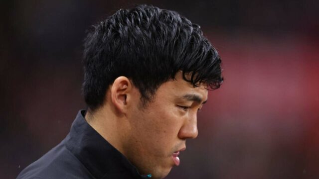 Pravidlá UEFA bránia Liverpoolu vymenovať Wataru Enda v zostave Ligy Pravidlá UEFA bránia Liverpoolu vymenovať Wataru Enda v zostave Ligy majstrov