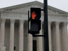 Prečo Najvyšší súd USA zrušil Trumpovu globálnu colnú politiku? | Obchod a ekonomika Prečo Najvyšší súd USA zrušil Trumpovu globálnu colnú politiku? | Obchod a ekonomika