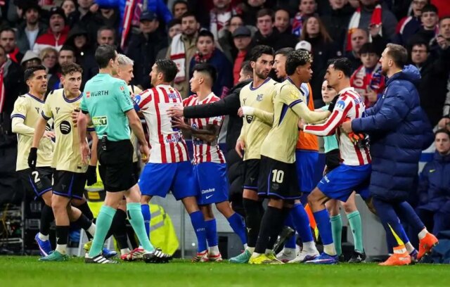 Prečo hodnotenie gólu Barcelony VAR trvalo 7 minút vs Atlético
