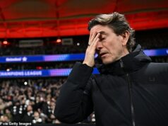 Prečo si Tottenham nemôže dovoliť pohrávať sa s dočasným šéfom, kým čaká na Mauricia Pochettina? MUSIA byť raz odvážni a vymenovať Roberta De Zerbi TERAZ, kým nebude príliš neskoro, píše OLIVER HOLT Rekord dvoch víťazstiev v posledných 17 ligových zápasoch pod vedením Thomasa Franka, ktorý bol teraz vyhodený, zanechal Spurs len päť bodov od zóny zostupu.