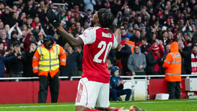 Prehľad štvrtého kola FA Cupu Druhá časť: Strany Premier League Prehľad štvrtého kola FA Cupu Druhá časť: Strany Premier League postupujú bez ujmy, keďže žreb piateho kola je uzavretý