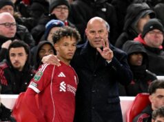 Prekvapivý prestup Liverpoolu potvrdený ako neskorá dohoda uzavretá v opakovaní Trenta Alexandra-Arnolda Arne Slot a Trent Kone-Doherty