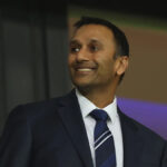 Potom generálny riaditeľ West Bromwich Albion Mark Miles (vľavo) a potom športový riaditeľ Andrew Nestor (vpravo) v The Hawthorns v marci 2025.