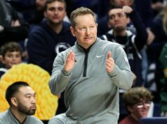 Prenasledovanie Minnesoty a Washingtonu bolo obnovené, keď sa zrazili šmyky Basketbal NCAA: Minnesota v Penn State