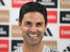 Prestupový kontakt Arsenalu bol potvrdený, pretože manažér prerušil mlčanie v deň podpisu zmluvy James Wilson bol spájaný s prestupom do Arsenalu