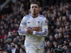 Preteky o prvú päťku Premier League: Experti Daily Mail Sport hodnotia šance Liverpoolu, Chelsea, Man United a prenasledovateľa, keďže sa súťaž o miesta v Lige majstrov zahrieva Hviezdny muž Morgan Rogers bol v tejto sezóne pre Aston Villu obrovským prínosom a určite bude aj naďalej posilňovať jej silnú pozíciu.