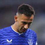 Dwight McNeil videl, že prestup do Crystal Palace z Evertonu sa v deň uzávierky zrútil
