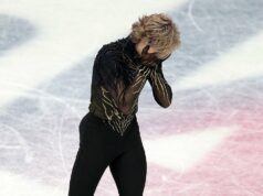 ‚Quad God‘ Ilia Malinin dvakrát padá a končí na ôsmom mieste 'Quad God' Ilia Malinin dvakrát padá a končí na ôsmom mieste