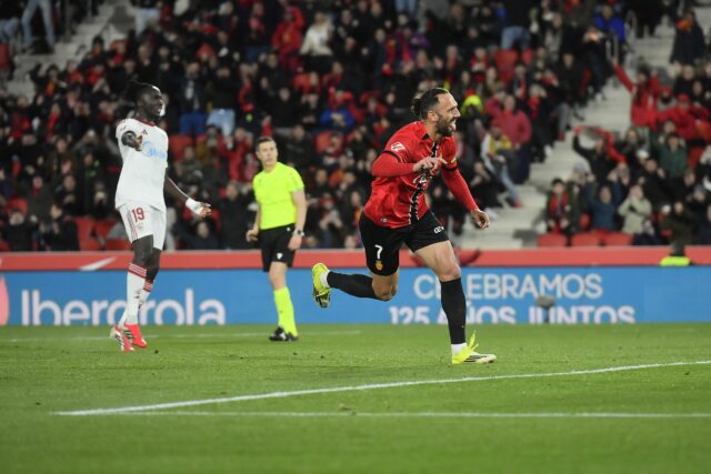 RCD Mallorca porazilo Sevillu druhou polčasovou show od Muriqi Mallorca 3 - 1 Sevilla; Gól Sergiho Dardera