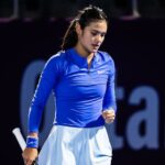 Raducanu odstupuje zo zápasu prvého kola v Katare