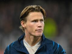 Reakcia talianskych médií, keď vyvrheľ z Premier League kradne show Scottovi McTominayovi JANOV, TALIANSKO - 7. FEBRUÁRA: Scott McTominay z SSC Neapol počas zápasu Serie A medzi Janovom CFC a SSC Neapol na štadióne Luigiho Ferrarisa 7. februára 2026 v talianskom Janove. (Foto: Alberto Gandolfo/BSR Agency/Getty Images)