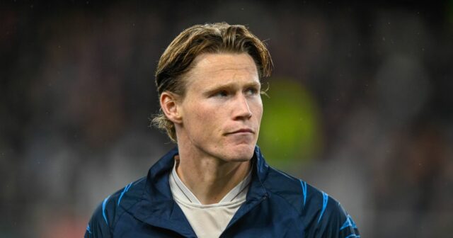 Reakcia talianskych médií, keď vyvrheľ z Premier League kradne show JANOV, TALIANSKO - 7. FEBRUÁRA: Scott McTominay z SSC Neapol počas zápasu Serie A medzi Janovom CFC a SSC Neapol na štadióne Luigiho Ferrarisa 7. februára 2026 v talianskom Janove. (Foto: Alberto Gandolfo/BSR Agency/Getty Images)