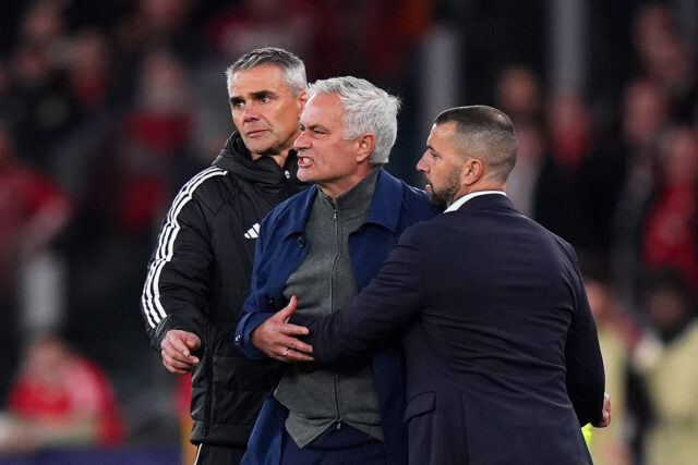 Real Madrid rozhoduje o návrate Josého Mourinha ako trénera
