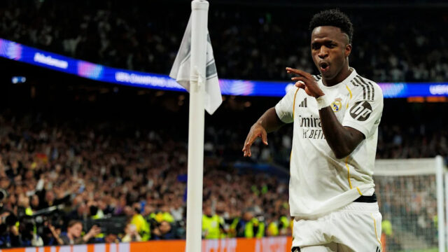 Real Madrid vyhral „pre každého, kto stojí proti rasizmu“ Pred výkopom v Reale Madrid bol vyvesený transparent s nápisom „nie rasizmu“ v španielčine