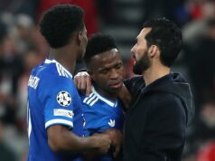 Real Madrid zverejnil vyhlásenie o údajnom rasistickom zneužívaní namiereného proti Viniciusovi Juniorovi Real Madrid zverejnil vyhlásenie o údajnom rasistickom zneužívaní namiereného proti Viniciusovi Juniorovi