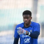 Rennes predpovedal XI v. Lens: Brice Samba vypadol, Valentin Rongier sa vracia