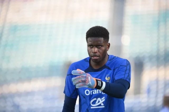 Rennes predpovedal XI v. Lens: Brice Samba vypadol, Valentin Rongier sa vracia
