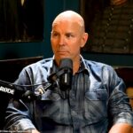 James Hooper sa otvára na úteku z havárie, stráca kariéru a začína odznova s ​​AA