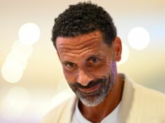 Rio Ferdinand bol nútený použiť invalidný vozík so „šialenou“ bolesťou, pretože zranenia dobiehali | Futbal | Šport Rio Ferdinand bol nútený použiť invalidný vozík so „šialenou“ bolesťou, pretože zranenia dobiehali | Futbal | Šport
