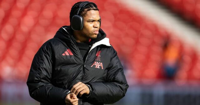 Rio Ngumoha chce hrať oveľa viac, keďže celebrita Liverpoolu ponúka úplne prvé stretnutie|Futbal|Športová aktivita 
