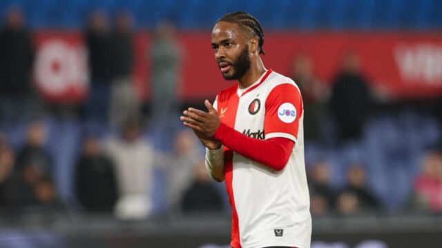 Robin van Persie reaguje na debut Raheema Sterlinga vo Feyenoorde po odchode z Chelsea
