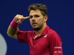 Roger Federer sleduje Stana Wawrinku, ako prekonáva svoj dubajský rekord Roger Federer sleduje Stana Wawrinku, ako prekonáva svoj dubajský rekord