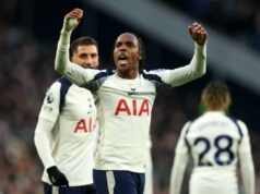 Rómovia sa opäť pokúšajú podpísať Mathys Tel Download app from appStore