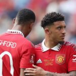 LONDÝN, ANGLICKO - 3. JÚNA: Marcus Rashford komunikuje s Jadonom Sanchom z Manchestru United po finále Emirates FA Cup medzi Manchestrom City a Manchestrom United na štadióne Wembley 3. júna 2023 v Londýne v Anglicku. (Foto Eddie Keogh – The FA/The FA cez Getty Images)