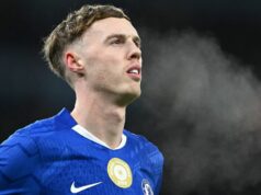 Rozhovory Colea Palmera unikli trénerom Man Utd, keď hviezda Chelsea telefonovala | Futbal | Šport Rozhovory Colea Palmera unikli trénerom Man Utd, keď hviezda Chelsea telefonovala | Futbal | Šport