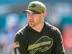 Ryan Fitzpatrick reaguje na to, že Bills najal Joea Bradyho ako hlavného trénera Ryan Fitzpatrick reaguje na to, že Bills najal Joea Bradyho ako hlavného trénera