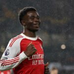 Saka podpísal novú zmluvu s Arsenalom do roku 2031