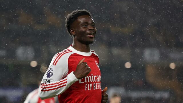 Saka podpísal novú zmluvu s Arsenalom do roku 2031
