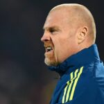Sean Dyche bol cez noc vyhodený z Nottinghamského lesa, pretože Evangelos Marinakis „má náhradu“