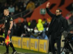 Šéf Chelsea Rosenior hovorí, že vo futbale nie je miesto pre rasistov Šéf Chelsea Rosenior hovorí, že vo futbale nie je miesto pre rasistov