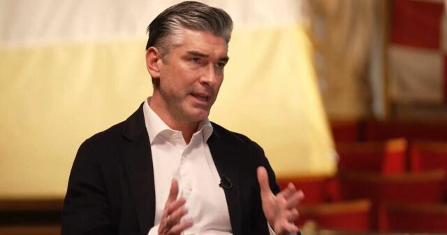 Šéf Liverpoolu Richard Hughes možno práve odhalil plán Arneho Slotu | Futbal | Šport
