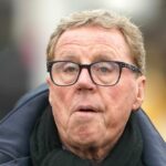 Harry Redknapp v tretí deň Cheltenhamského festivalu na dostihovej dráhe v Cheltenhame. Dátum fotografie: štvrtok 16.3.2023.