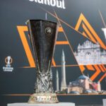 Semifinále Európskej ligy medzi Aston Villa a Nottm Forest po posledných 16 remízach