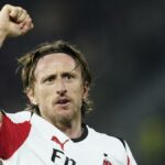 Serie A: Modric nets, AC Miláno sa blíži k Interu s výhrou 2:1 nad Pisou