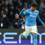 Serie A: Neapol zostáva tretí po neskoršom góle, ktorý získal s Rímom remízu 2:2