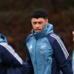 Alex Oxlade-Chamberlain trénuje s Arsenalom