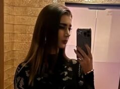 Sky Sports hostí omráčenie v priehľadnom kombinéze, zatiaľ čo fanúšikovia oslavujú krásu „jedna z 10 miliárd“. Kate Tracey pracujúca vo Villa Parku