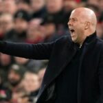 Slot „požaduje“ dva podpisy Liverpoolu pred termínom; má pocit, že „ho zavesili na sucho“