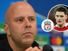 Slota potiaca sa fitness hviezdy Liverpoolu po šteklivej ‚šťastnej‘ reakcii na tlačovej konferencii Slota potiaca sa fitness hviezdy Liverpoolu po šteklivej 'šťastnej' reakcii na tlačovej konferencii