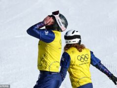 Snowboardisti Charlotte Bankes a Huw Nightingale získali historické ZLATO pre Veľkú Britániu na zimných olympijských hrách Huw Nightingale a Charlotte Bankes oslavujú zisk historicky prvej zlatej medaily v Británii na snehu